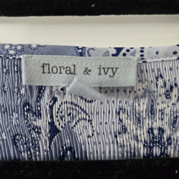 Chiffon Top - Picture 2 of 2